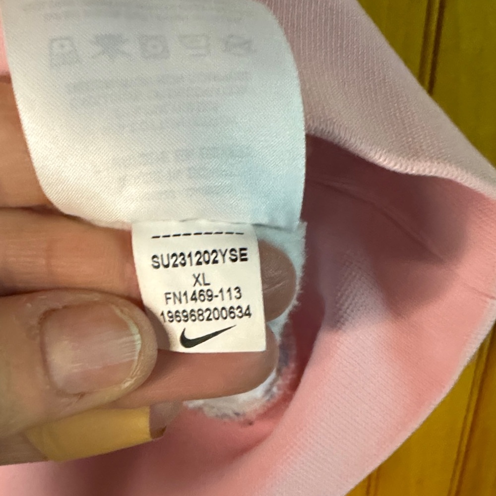 Nike Women's Pastel Striped Sweatshirt - Picture 4 of 12